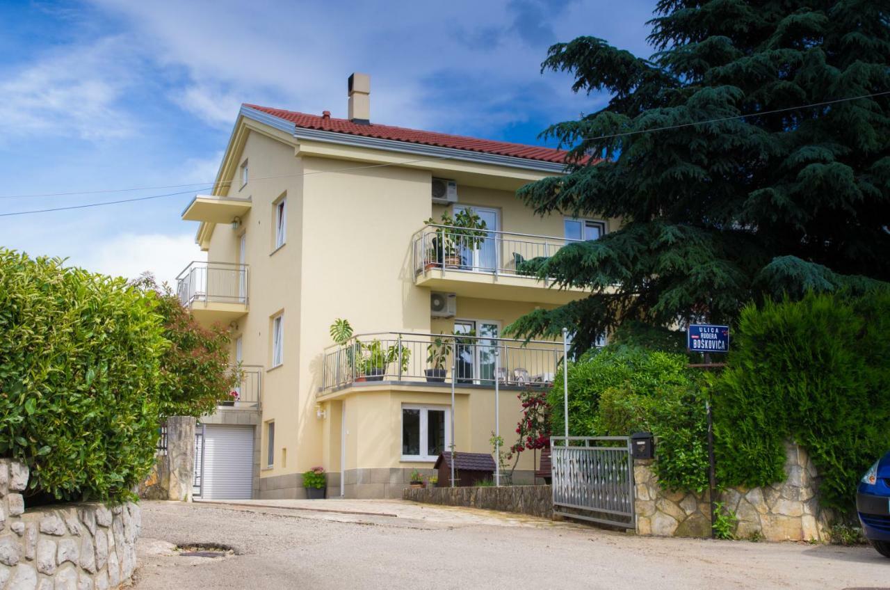 Villa Diogenes Malinska Exterior photo